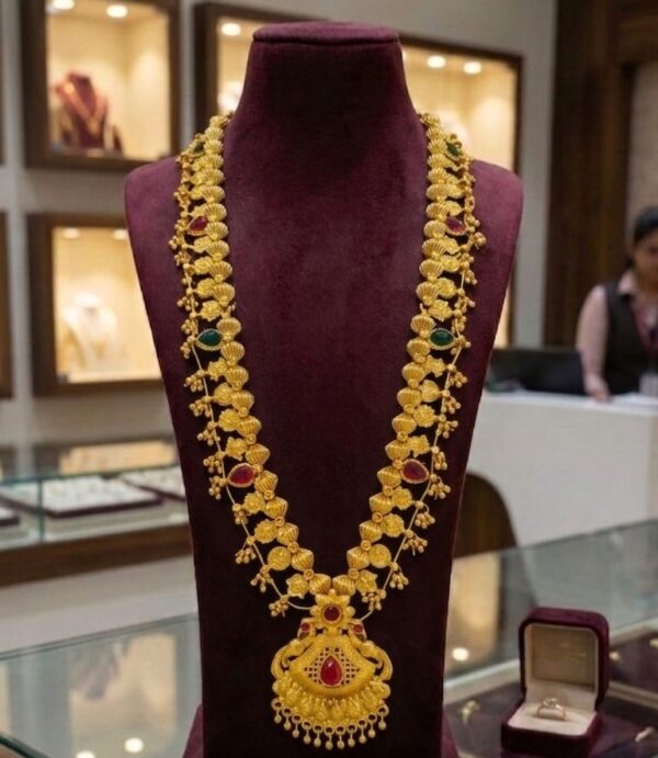 Traditional Kolhapuri Saaj Necklace with Stone Work